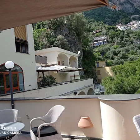 Hotel Royal Con Balcone E Vista Mare