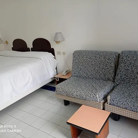 Royal Con Balcone E Vista Mare 4*